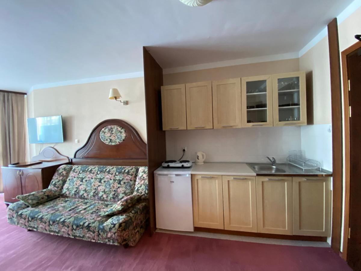 Apartamenty Rodzinne Przy Plazy 코워브제크 외부 사진