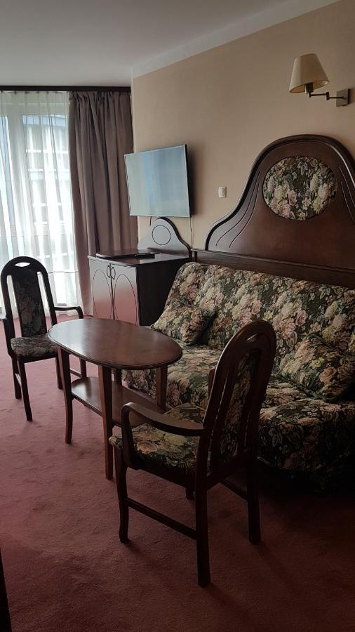 Apartamenty Rodzinne Przy Plazy 코워브제크 외부 사진